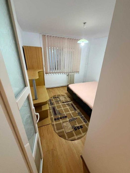 URGENT! Apartament de inchiriat in Iasi cu 3 camere decomandate.
