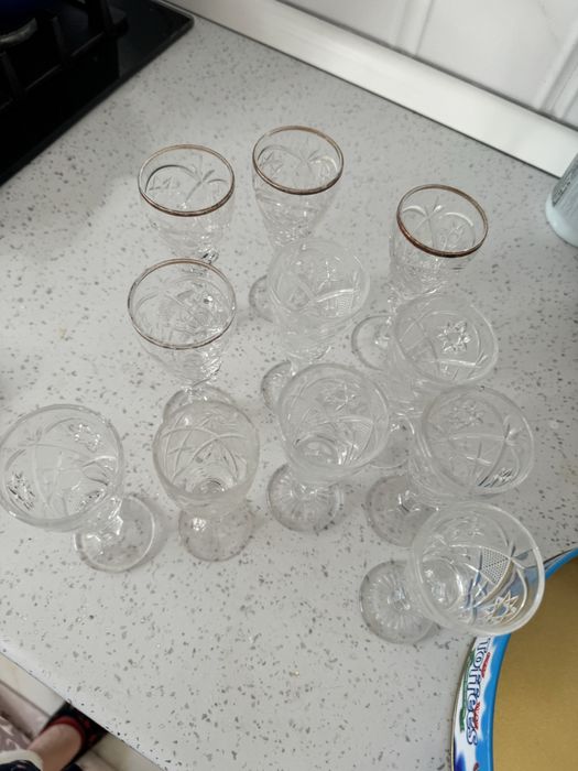 Продаются хрустальные рюмки