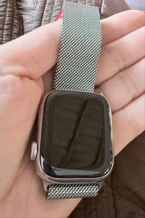 Apple watch seria 8 titan