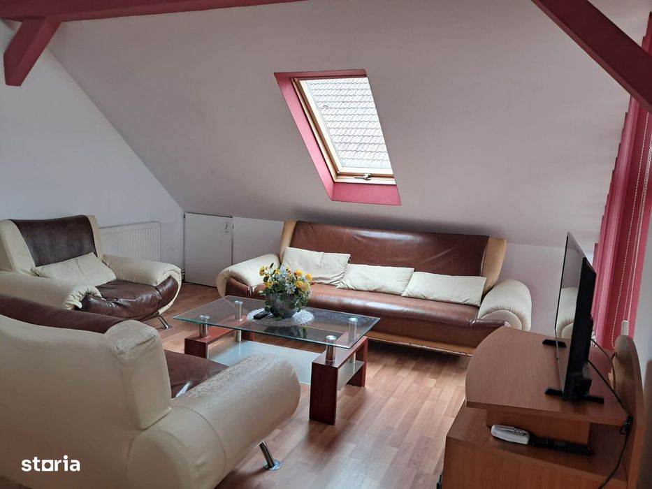 Apartament la casa de inchiriat
