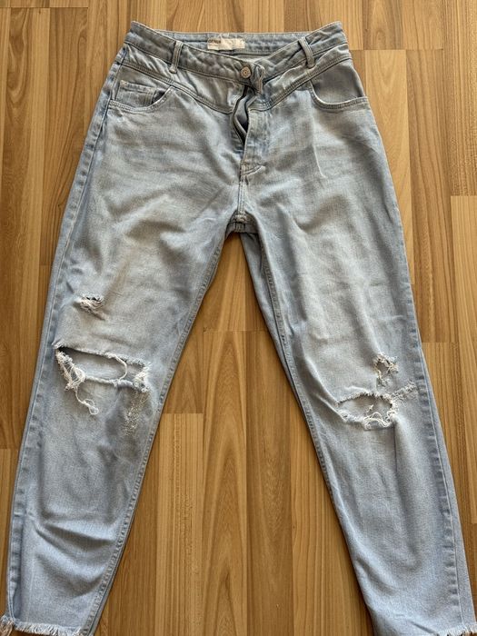 Накъсани дънки Bershka, M размер