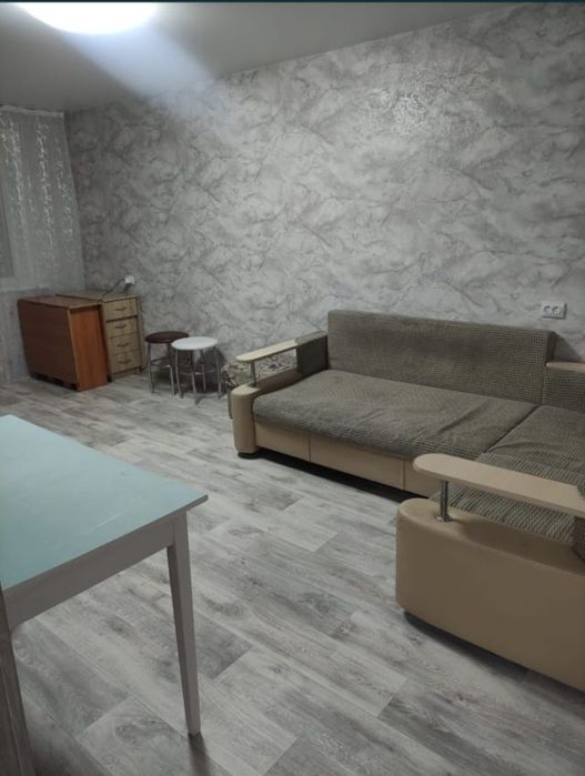 Сдам 2 комн. квартиру район 8 школы