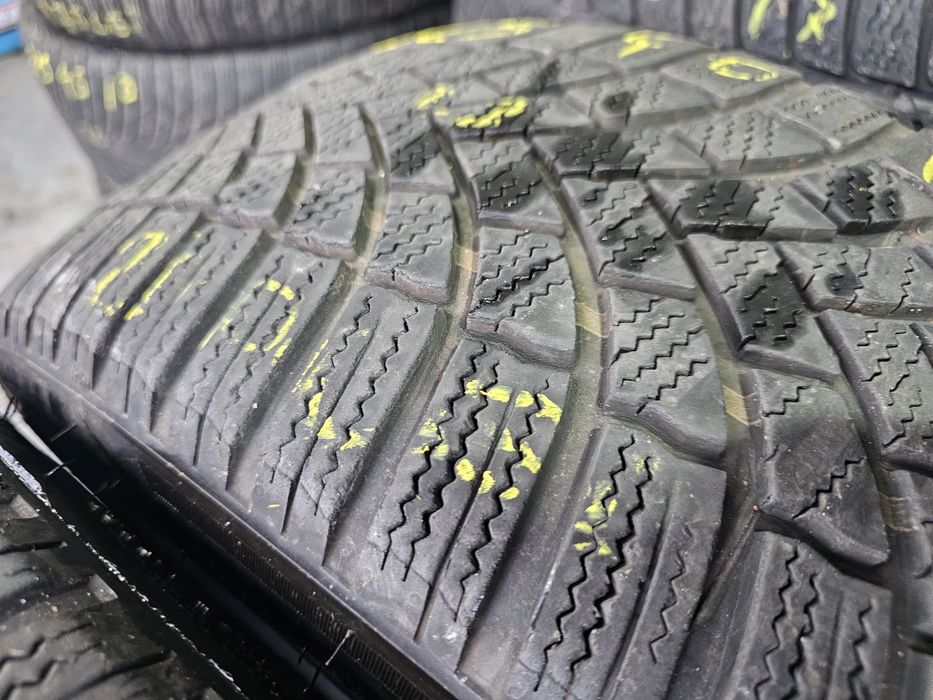 225 40 18 m+s bridgestone