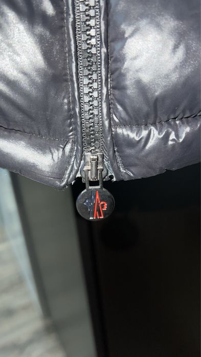 Пуховик Moncler maya jacket размер S