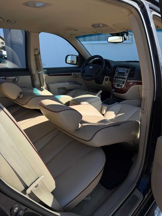 Hyundai Santa Fe, 4x4, Diesel, 7 locuri, an 2007