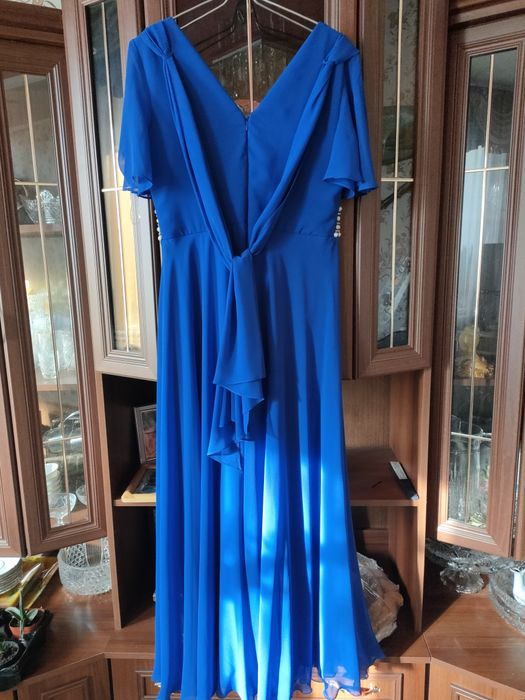 Выпускные вечерние платья