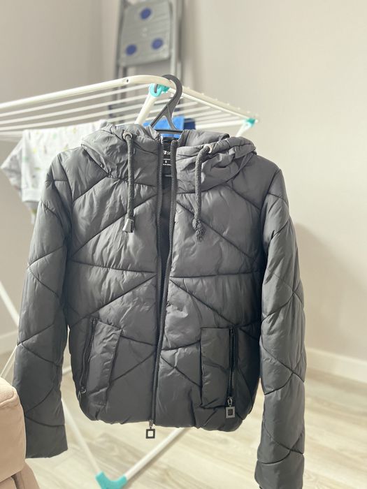 Продам куртку димесезонный