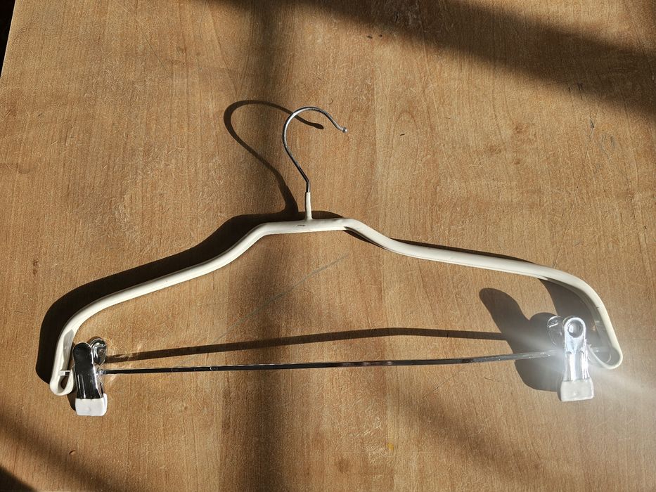 Продам плечики для одежды