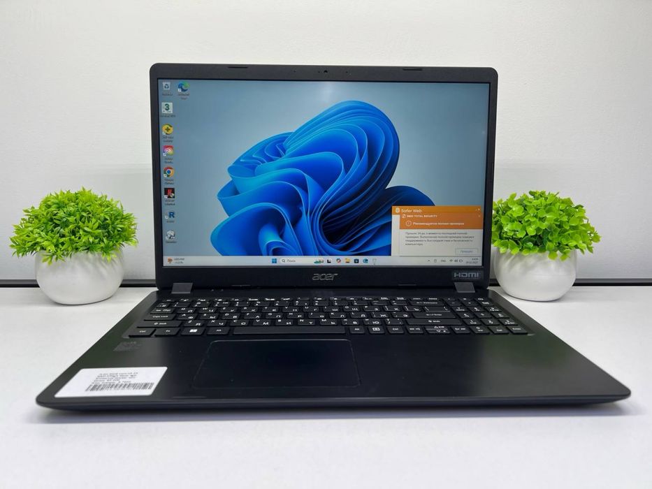 Acer intel core 13-10 SSD 256gb Ram 4gb