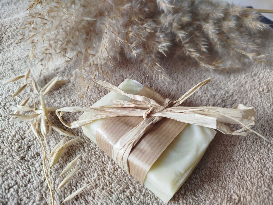 Книга за натурални сапуни – идеален подарък за 14 февруари и 8 март