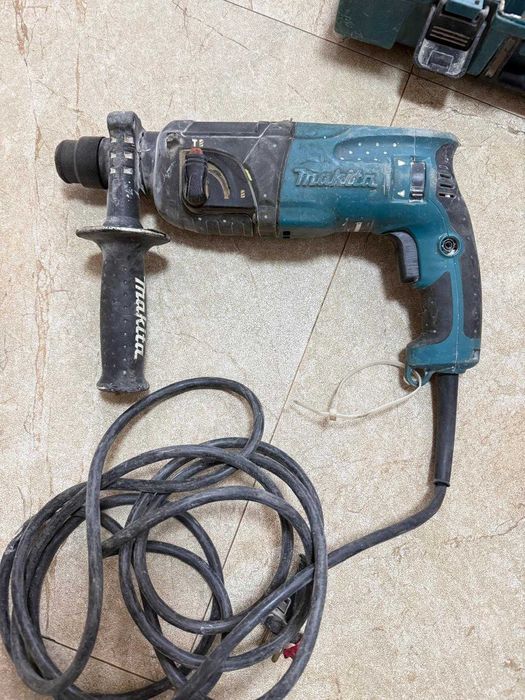 Ciocan rotopercutor Makita HR2460