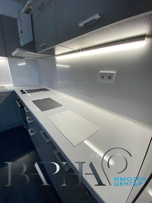 Дава се под наем Двустаен апартамент в Варна, Център - 50 кв.м за 328.95 € - Снимка #3