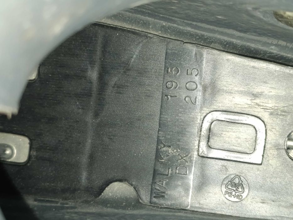 Продавам детски ски обувки ski