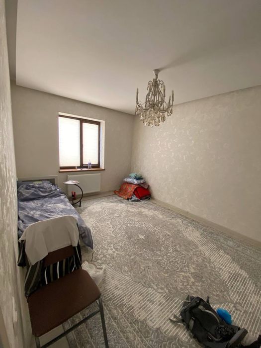 Квартира с новым ремонтом в новостройке