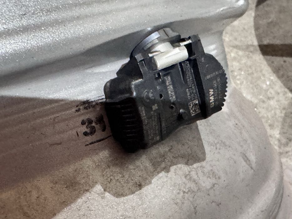 4бр ал MINI Cooper (2014-) 15цола оригинални с датчици нови