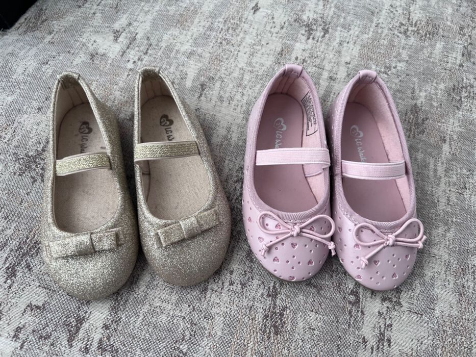 Лот бяла рокля и пантофки