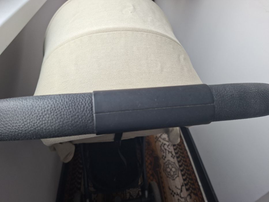 Количка Cybex Beezy