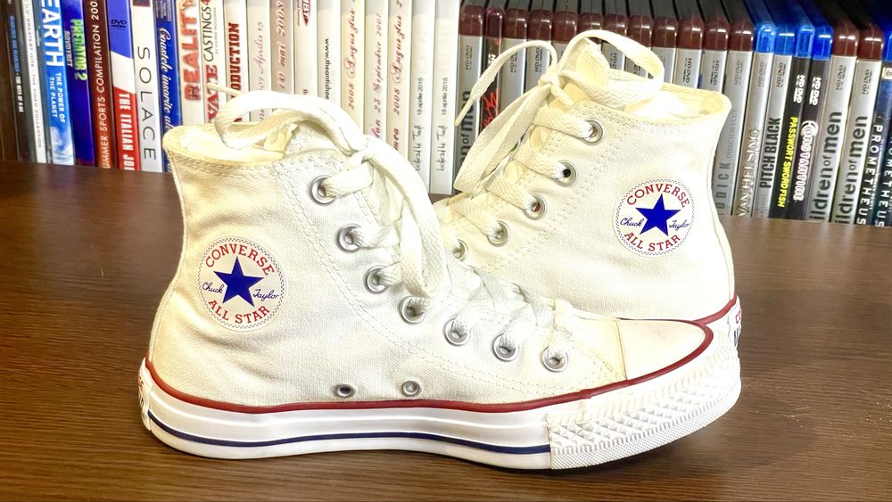Adidas Converse licenta UNTOLD