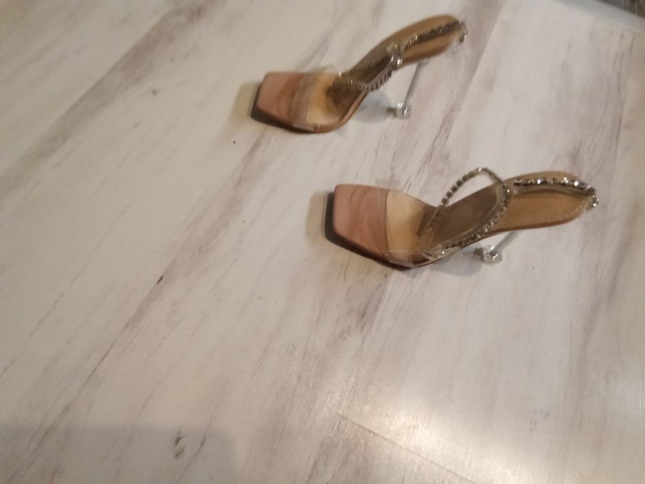Дамски  луксозни  обувки , много запазени