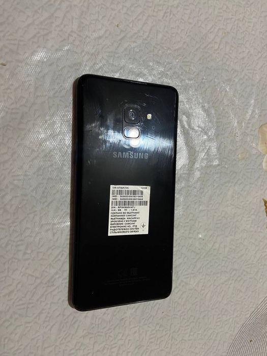 Самсунг А8+ , в хорошем состоянии