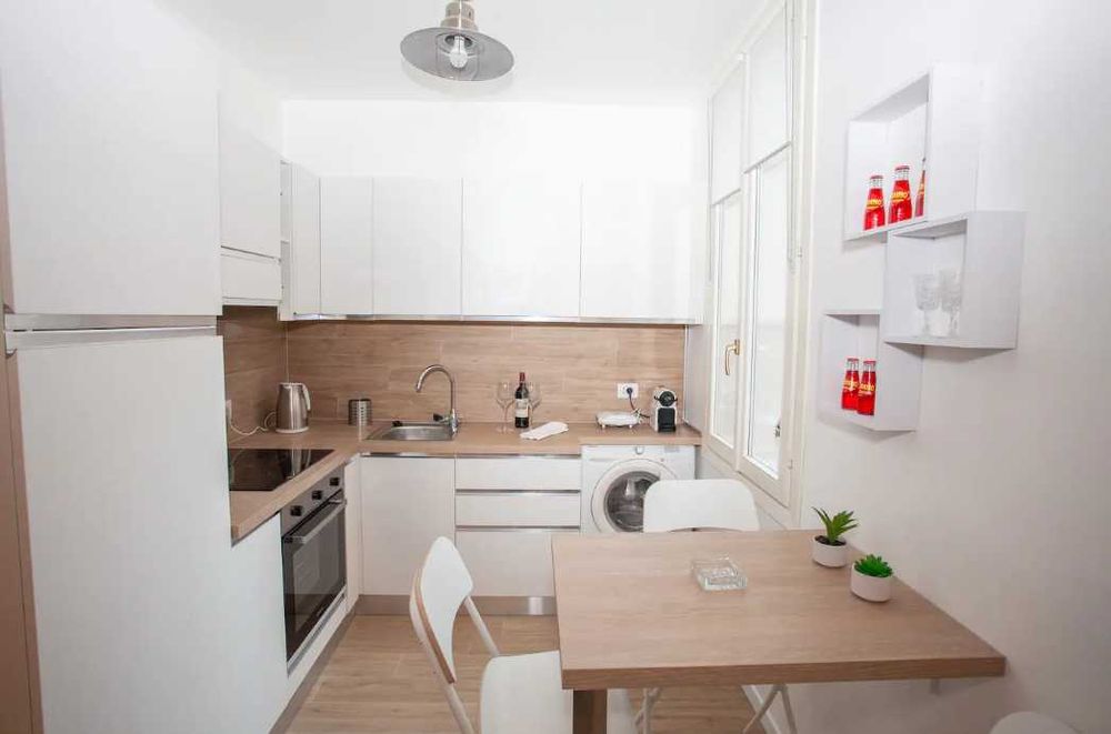 Дава се под наем Двустаен апартамент в Пловдив, Христо Смирненски - 64 кв.м за 275.4 € - Снимка #3