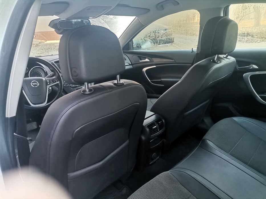 Open insignia 2.0 173коня седан