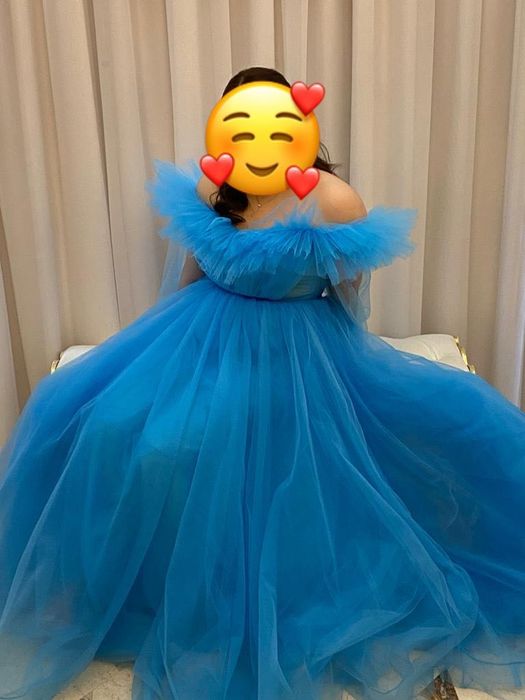 Платье длинное. Небесно- голубого цвета