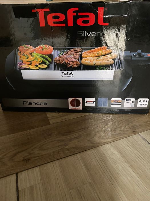 Gratar electric Tefal Plancha Valencia Silvermania CB6718, 1600 W, 2/3 grill, 1/3 plansa, Negru/Inox