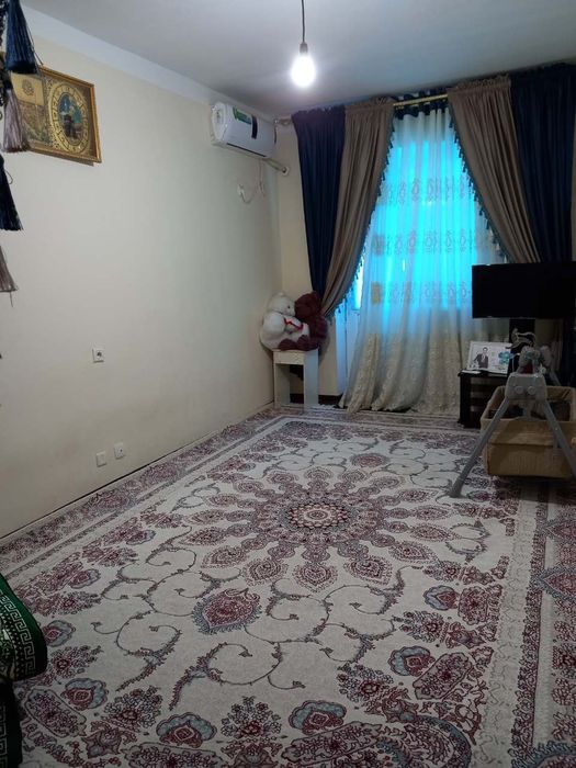 Shoshilinch  dom sotiladi manzil yashil dunyo tomon 7 etajli domlar