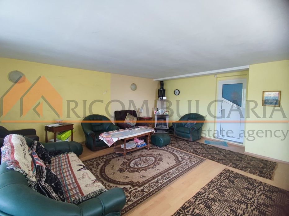 Продава се Къща в с. Китка, Област Варна - 338 кв.м за 409 €/кв.м - Снимка #1