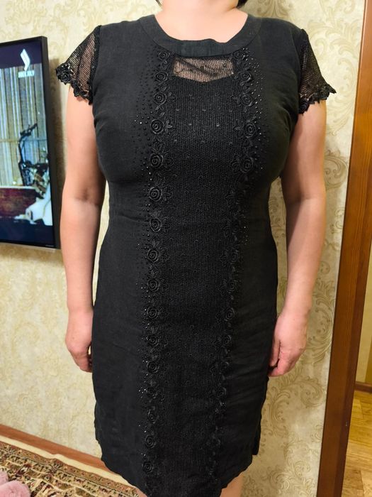 Платье женское нарядное.