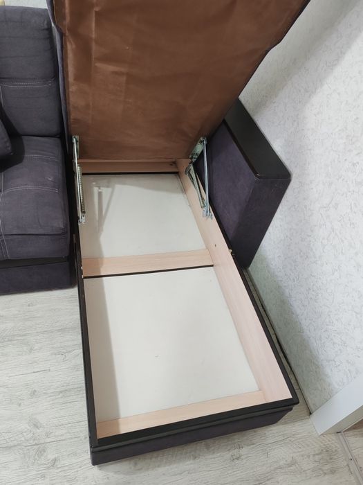 Угловой диван (раскладной)