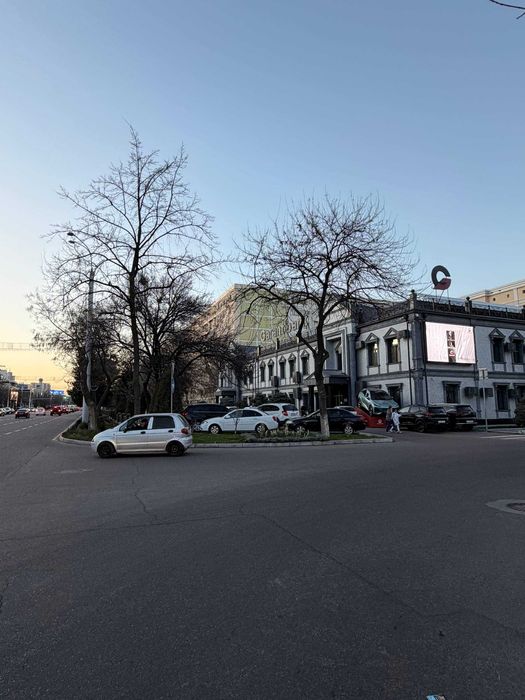 Срочно продаётся Квартира под офис Ойбек метро Ор-р: Савдогар Банк