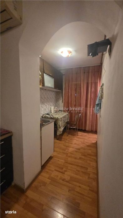 Apartament 2 camere, decomandat, etaj 4 - Rovine - Posta