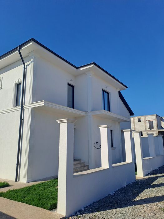Vila Eleganta cu 5 Camere Lumina