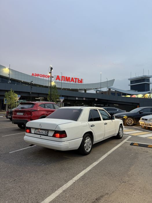 Mercedes Benz W124