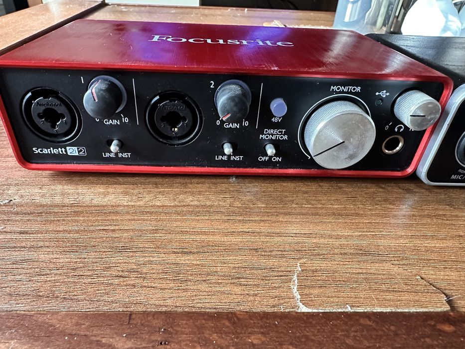 Placa de sunet Placa de sunet Focusrite si behringer