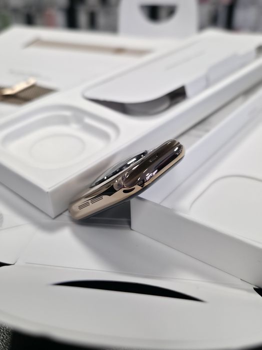 Apple Watch 10 / Cellular / Gold Titanium / 46mm / Gold Milanese/Delux