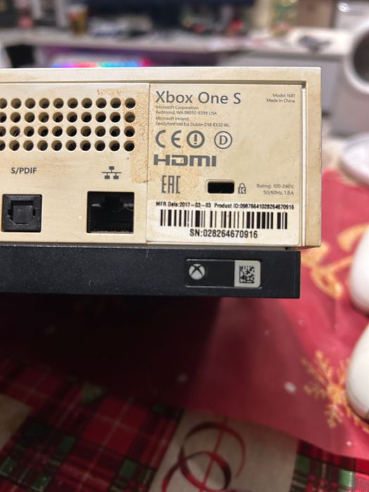 Xbox One S + 15 jocuri