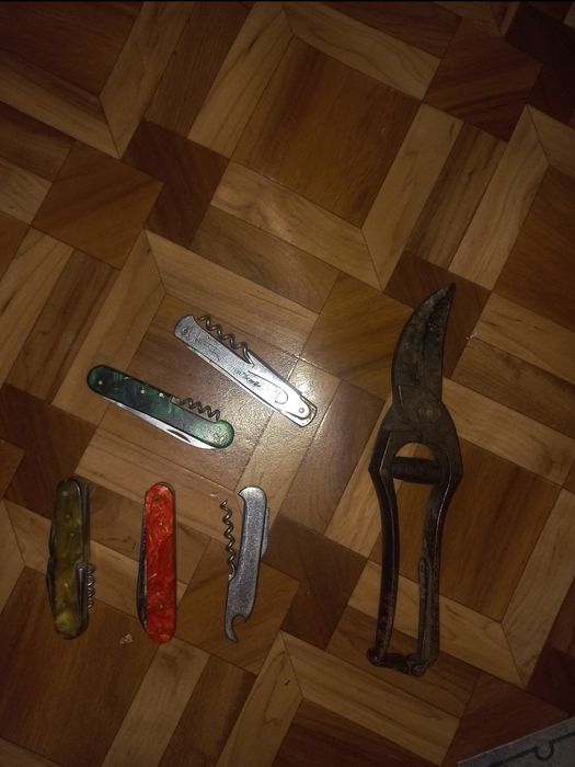 Ножици и джобни ножки