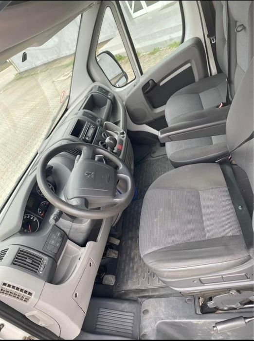 Vand peugeot boxer 2.2 d