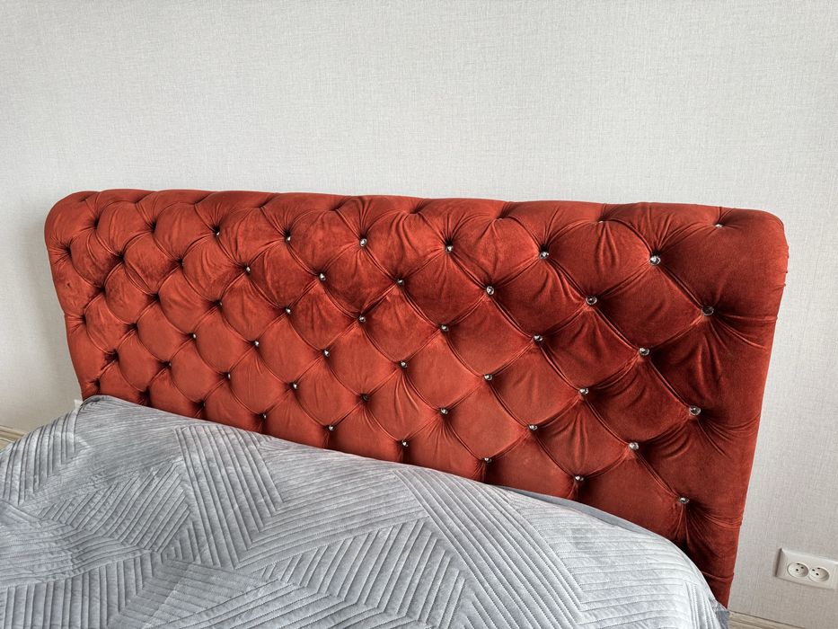 Кровать двухспальная 160*200