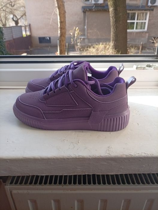 Adidași sport femei