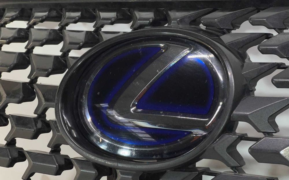 Предна решетка Lexus 5310176220