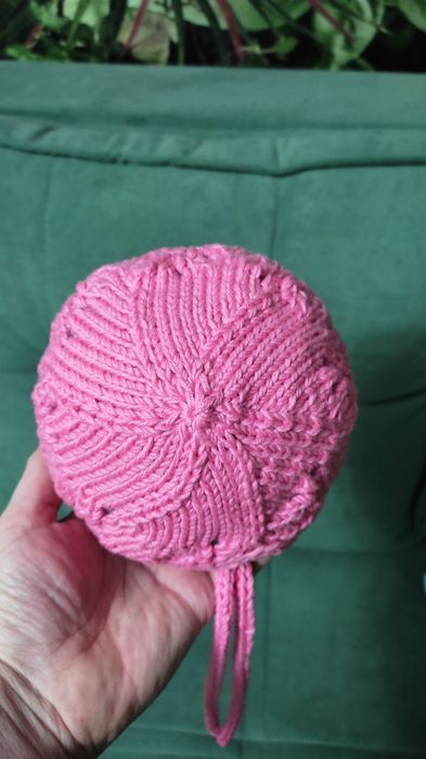 Продам вязаные детские вещи