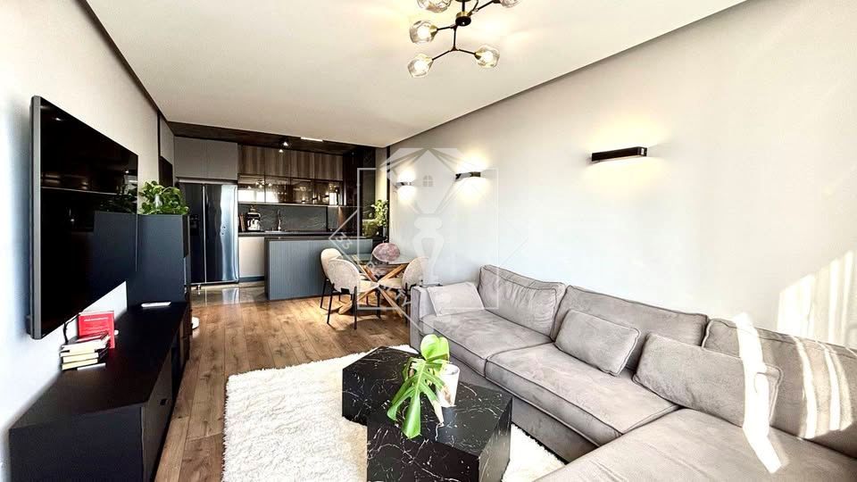 Луксозно обзаведен 2-стаен апартамент в кв. Тракия, Пловдив – ново ст