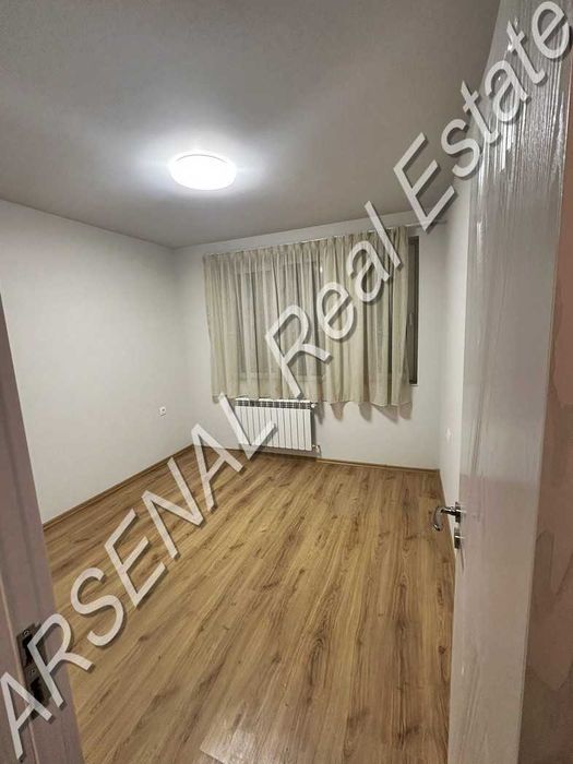 Дава се под наем Тристаен апартамент в София, Център - 100 кв.м за 747.66 € - Снимка #4