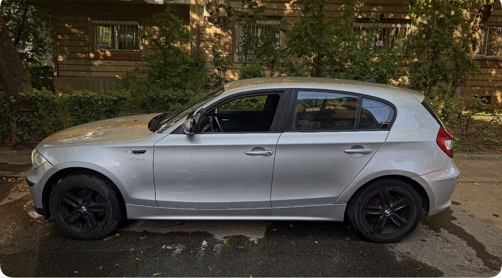 BMW Seria 1 2003 — imagine 2