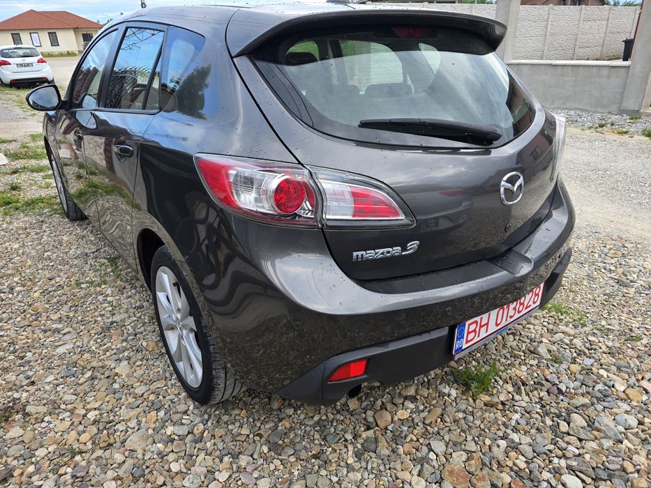 Mazda 3 benzina 1.6 climatronic