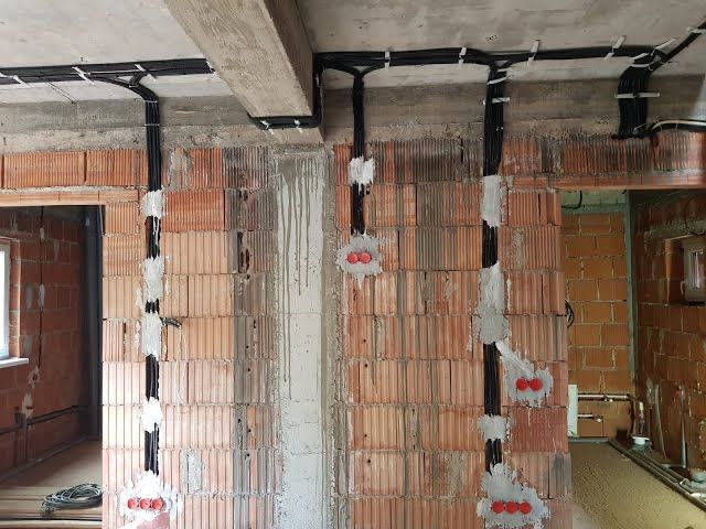 Electrician [ Electricitate la nivelul urmator ]